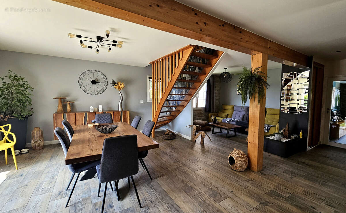 Maison à GRANGES-NARBOZ