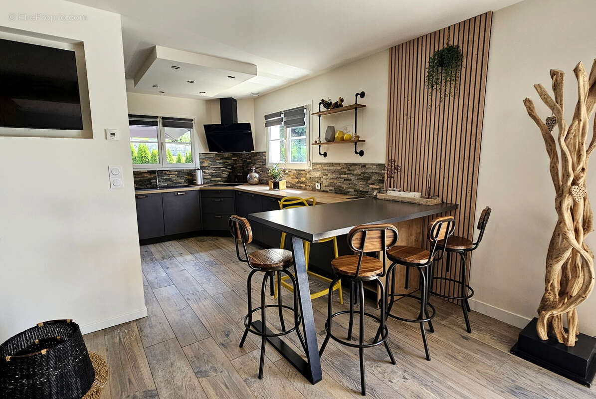 Maison à GRANGES-NARBOZ