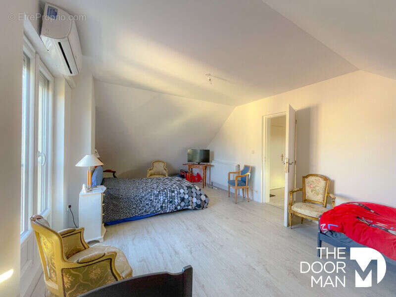 Maison à COURVILLE-SUR-EURE