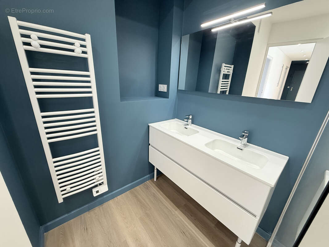 Appartement à AIX-LES-BAINS