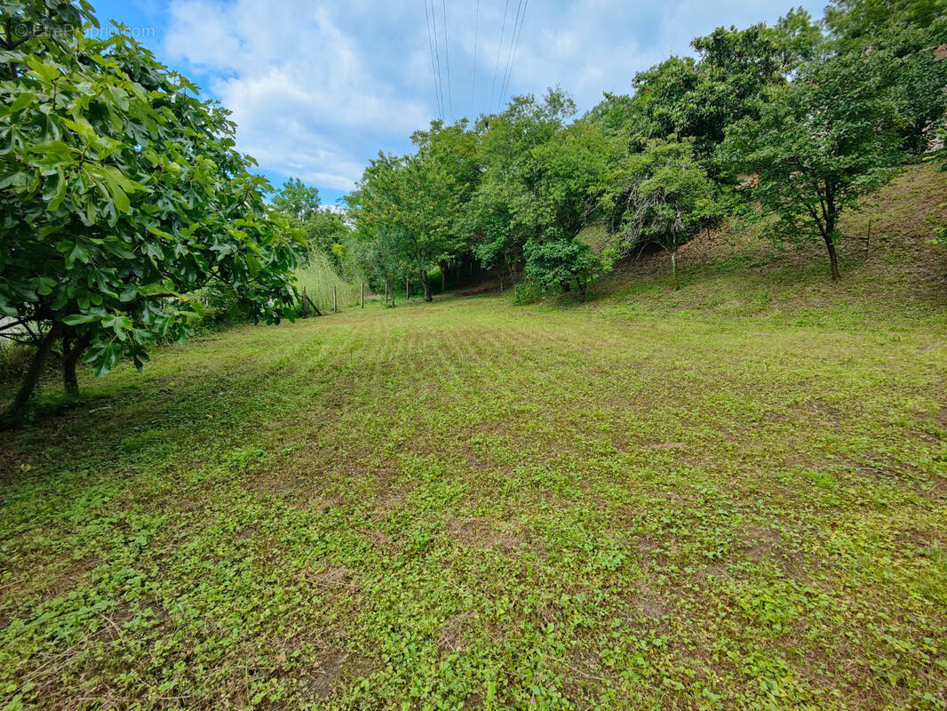 Terrain à PONTCHARRA
