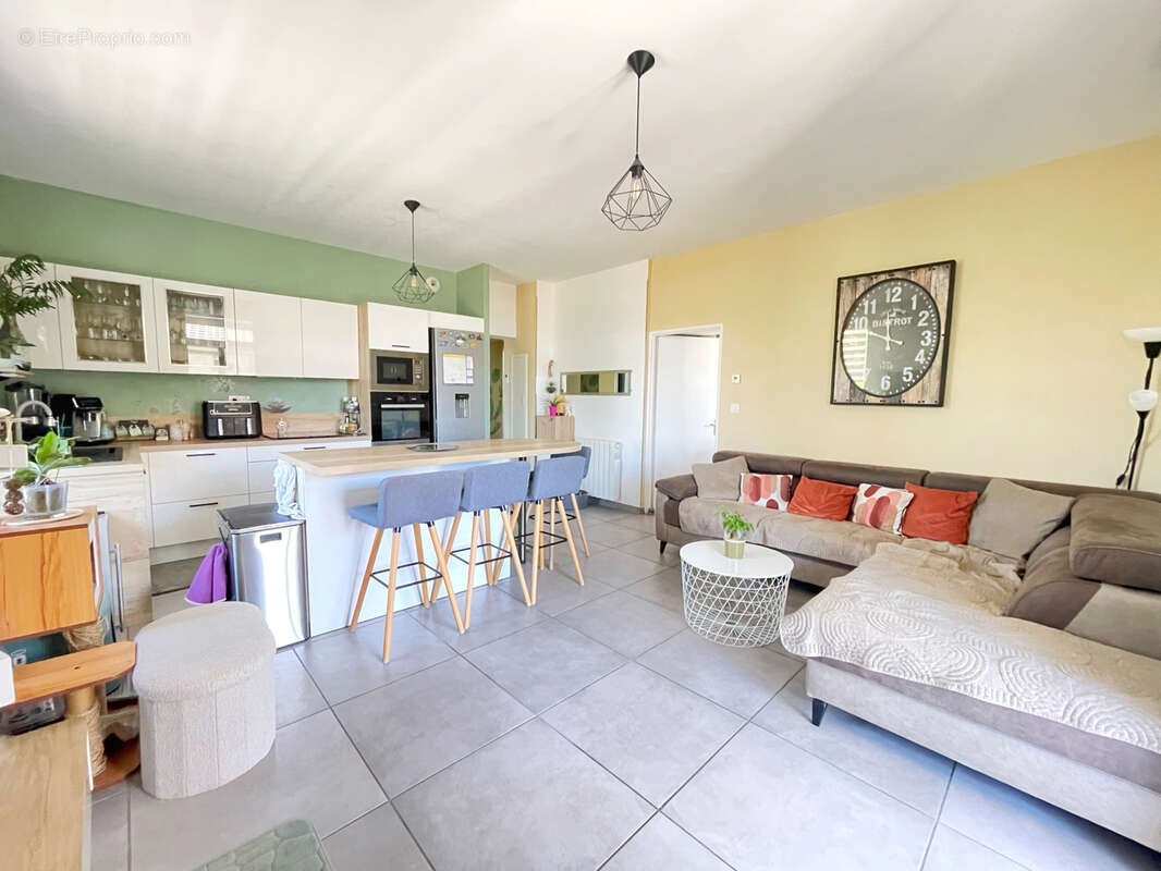 Appartement à CHARLY