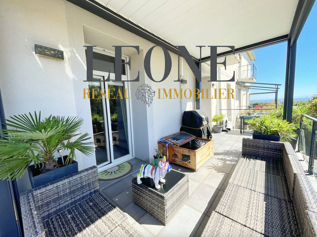 Appartement à CHARLY