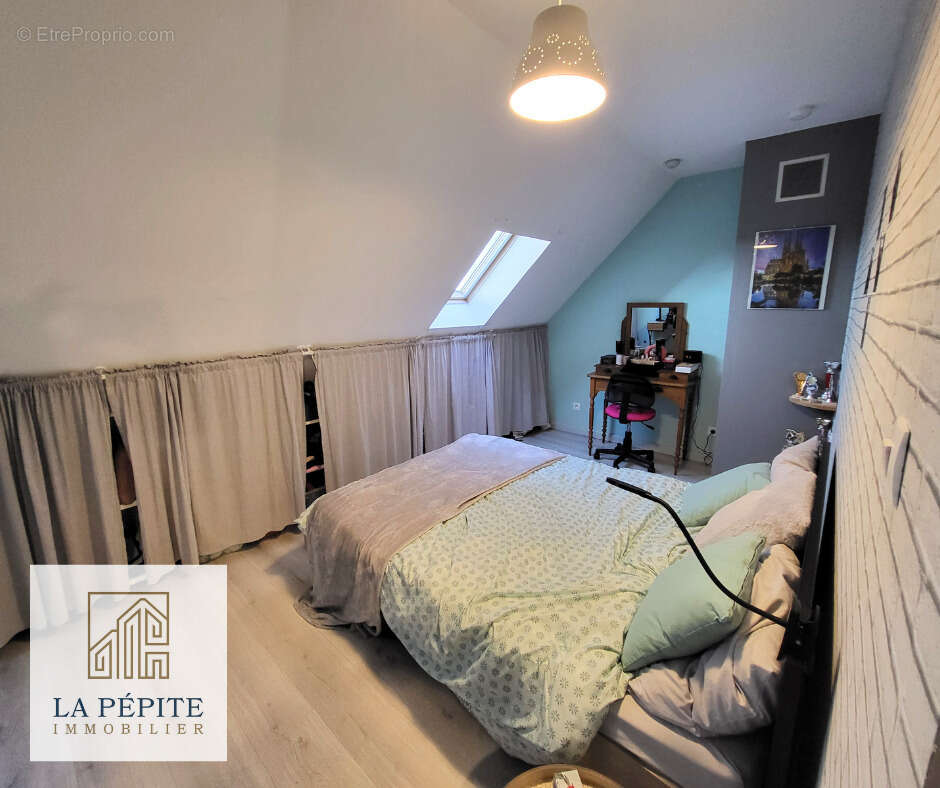 Maison à AULNOYE-AYMERIES