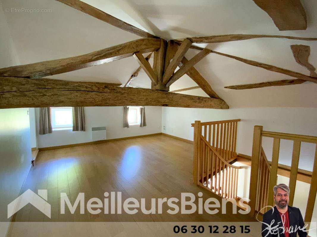 Maison à SAINT-MARTIAL-DE-VITATERNE