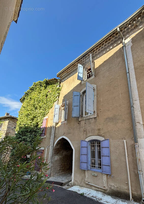 Maison à DURFORT-ET-SAINT-MARTIN-DE-SOSSENAC