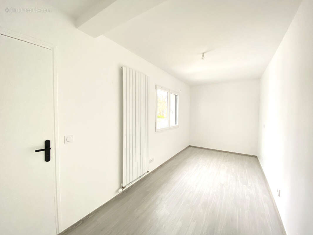 Maison à SAINT-MAUR-DES-FOSSES