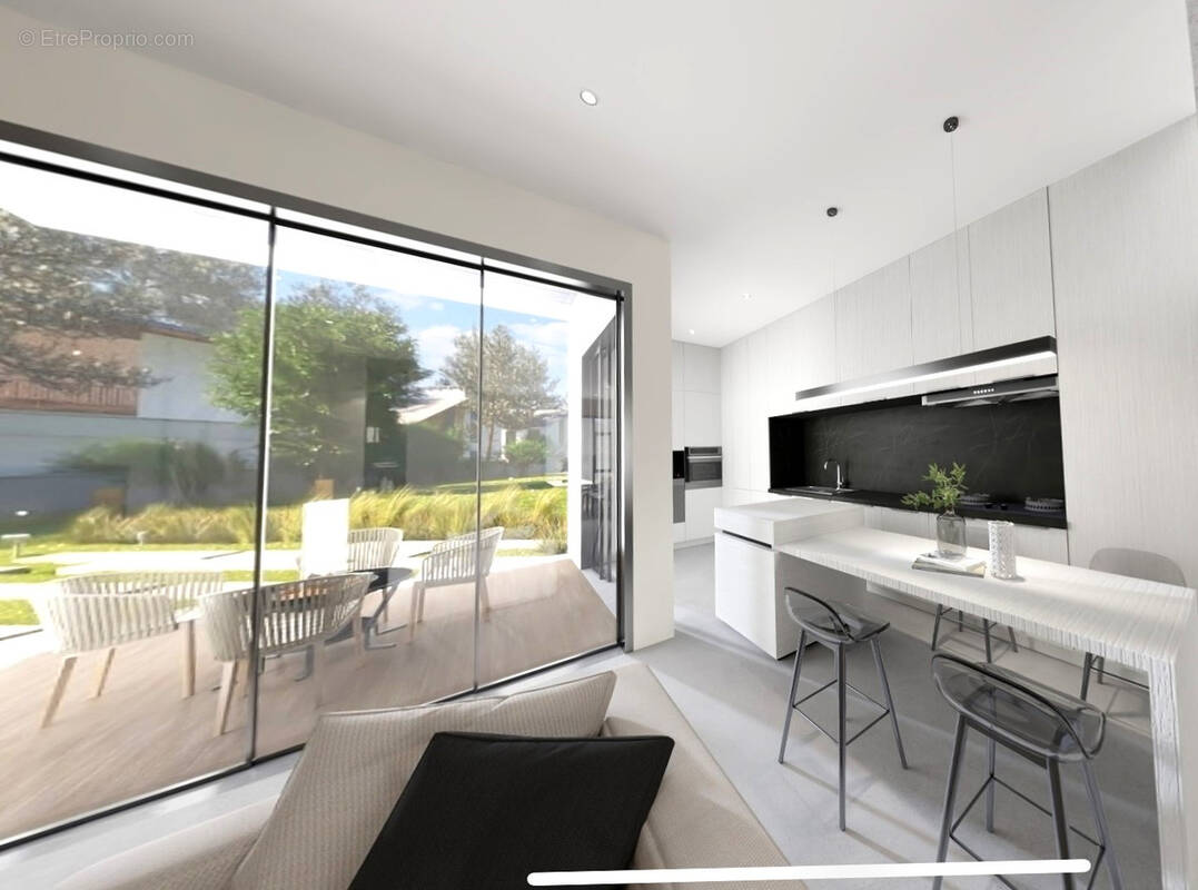 Maison à SAINT-MAUR-DES-FOSSES