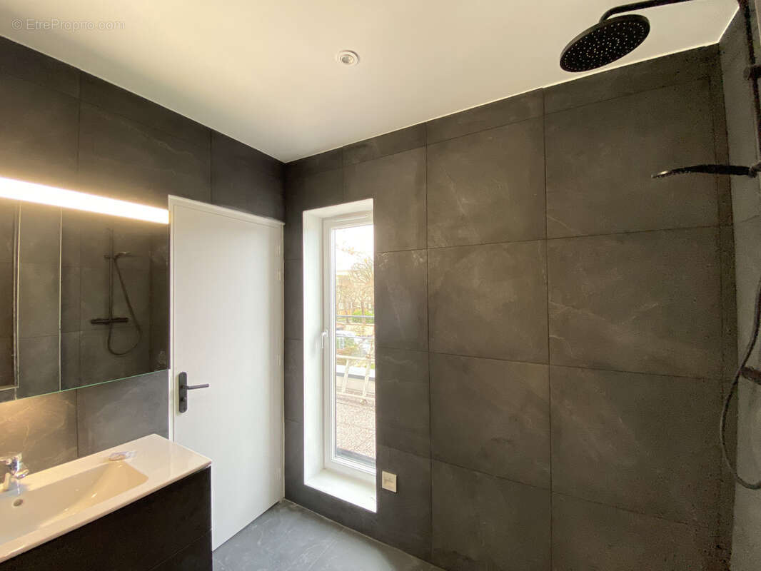 Maison à SAINT-MAUR-DES-FOSSES