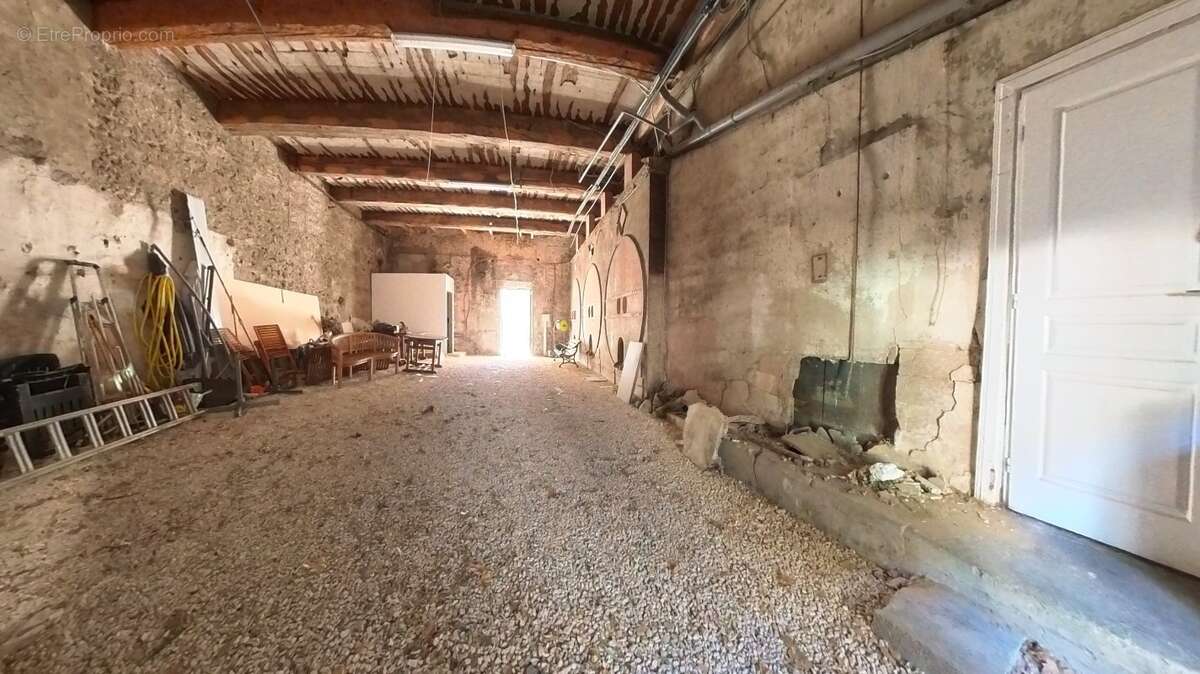 Maison à SAINT-THIBERY