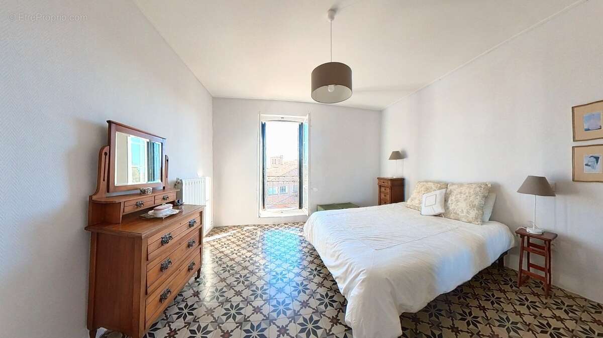 Maison à SAINT-THIBERY