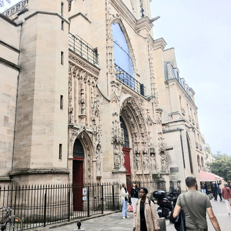 Appartement à PARIS-4E