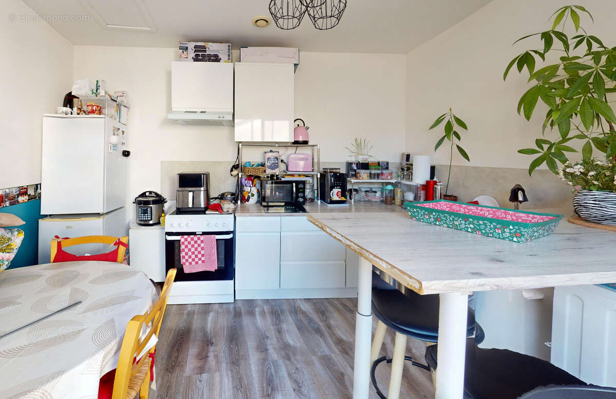 Appartement à SAINT-MARCEL-LES-SAUZET