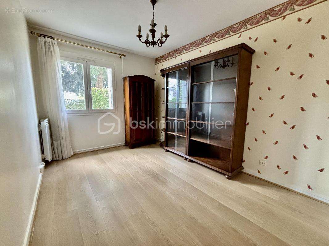 Appartement à SAINT-CYR-SUR-LOIRE