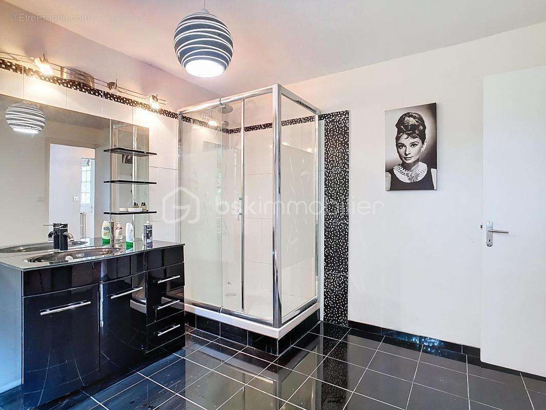 Maison à COUILLY-PONT-AUX-DAMES