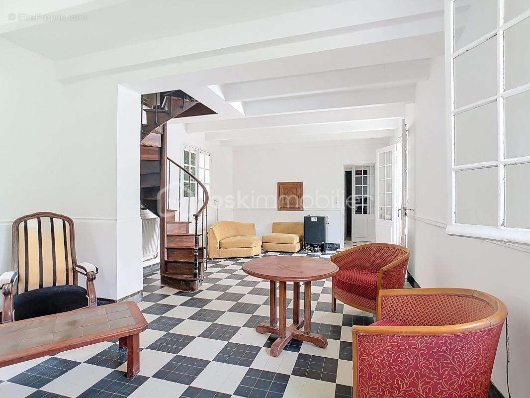 Maison à COUILLY-PONT-AUX-DAMES