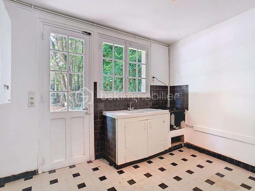 Maison à COUILLY-PONT-AUX-DAMES