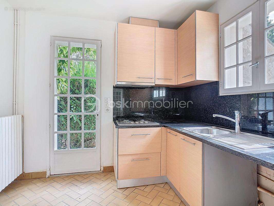 Maison à COUILLY-PONT-AUX-DAMES