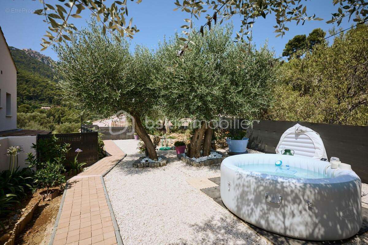 Maison à LA VALETTE-DU-VAR