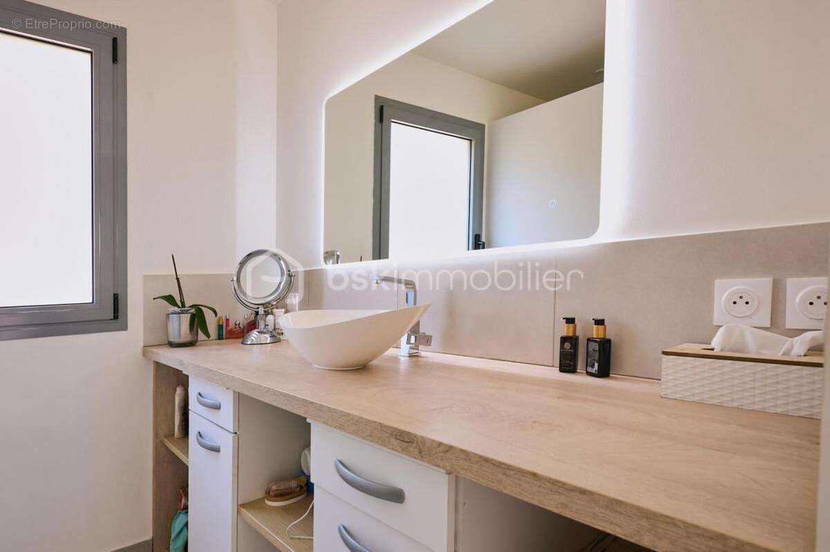 Maison à LA VALETTE-DU-VAR