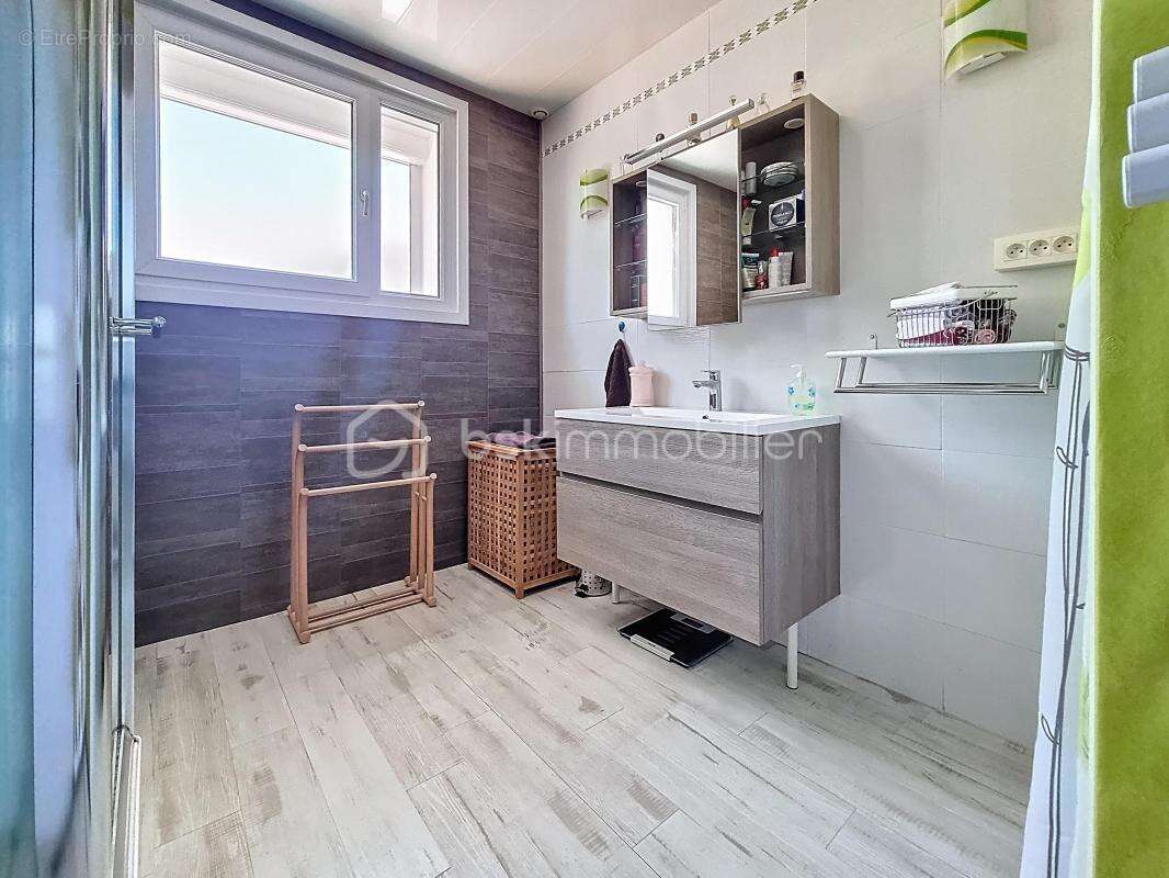 Maison à SAINT-AFFRIQUE-LES-MONTAGNES