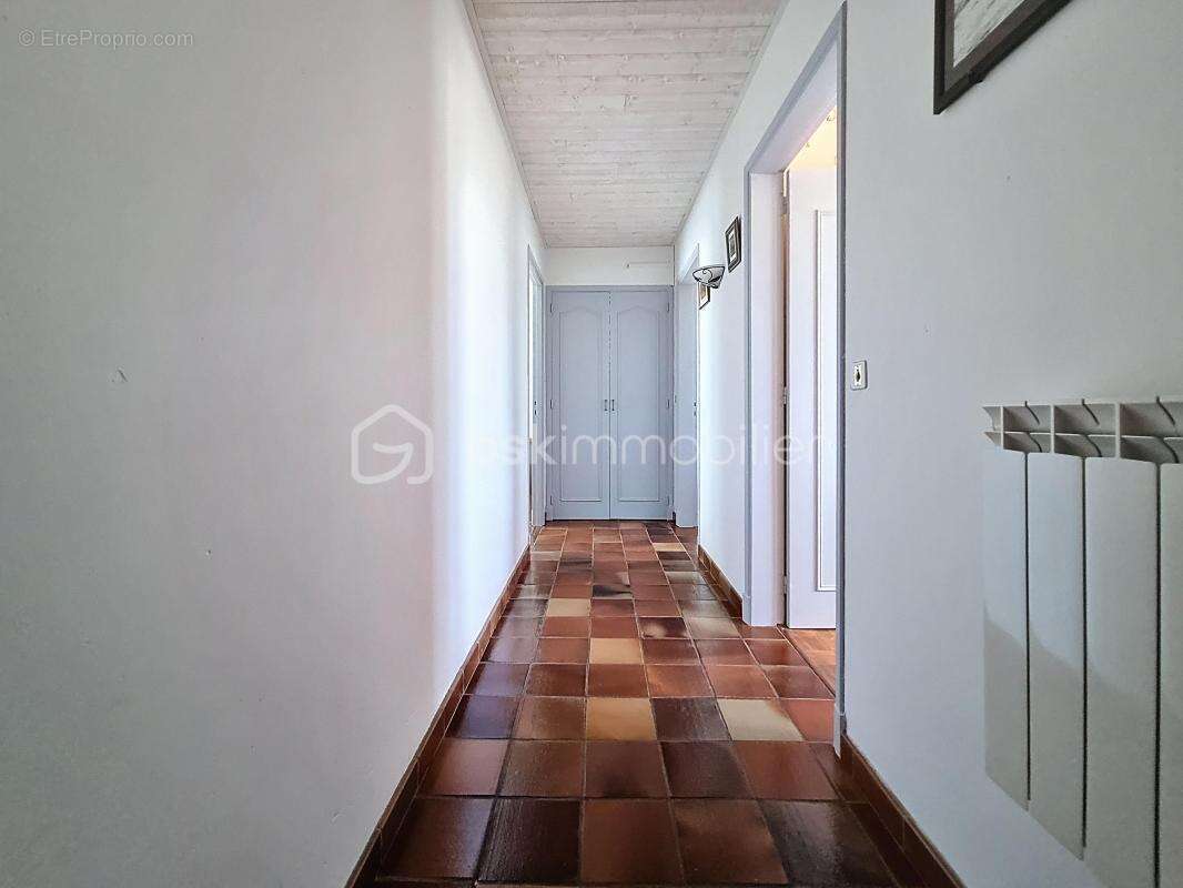 Maison à SAINT-AFFRIQUE-LES-MONTAGNES