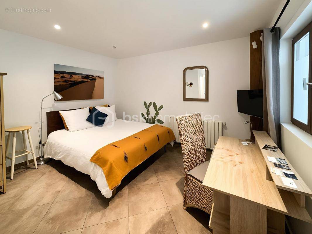 Maison à FONTENAY-LES-BRIIS