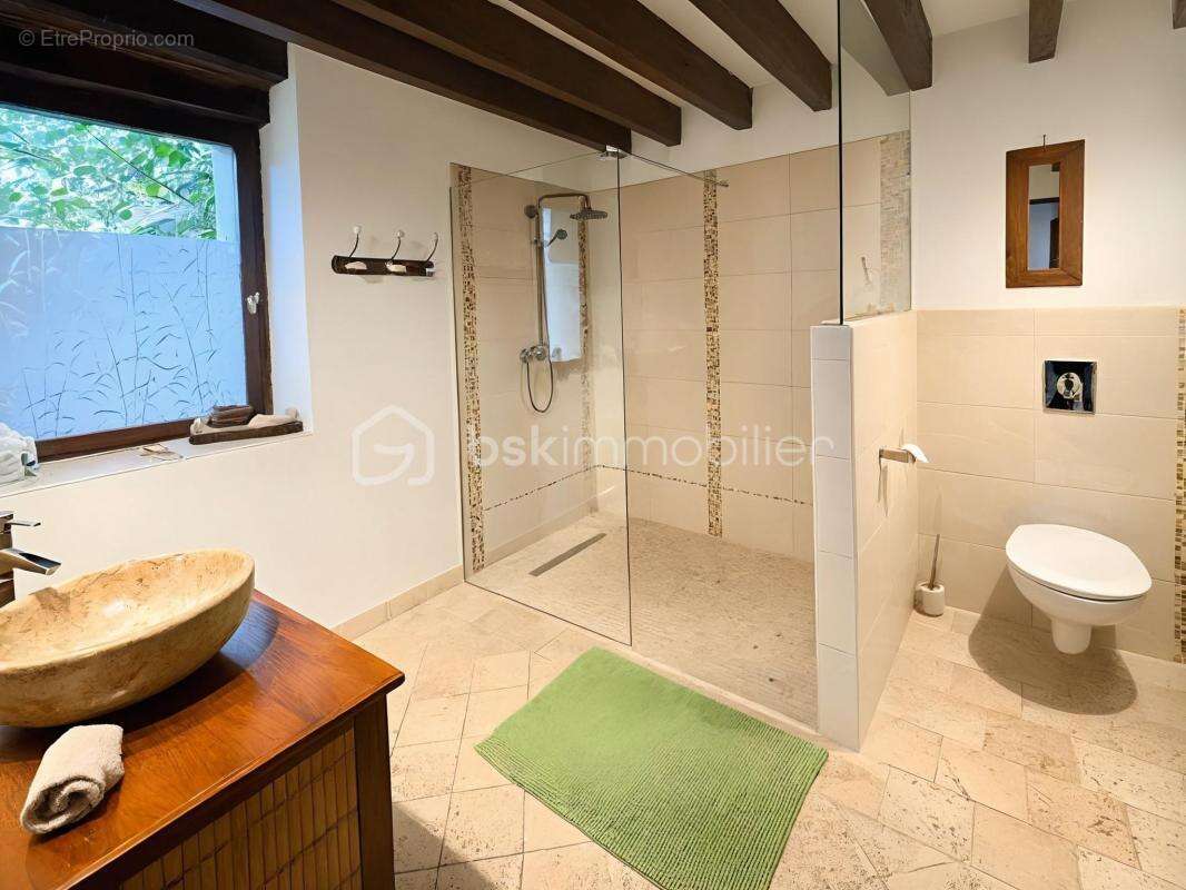 Maison à FONTENAY-LES-BRIIS