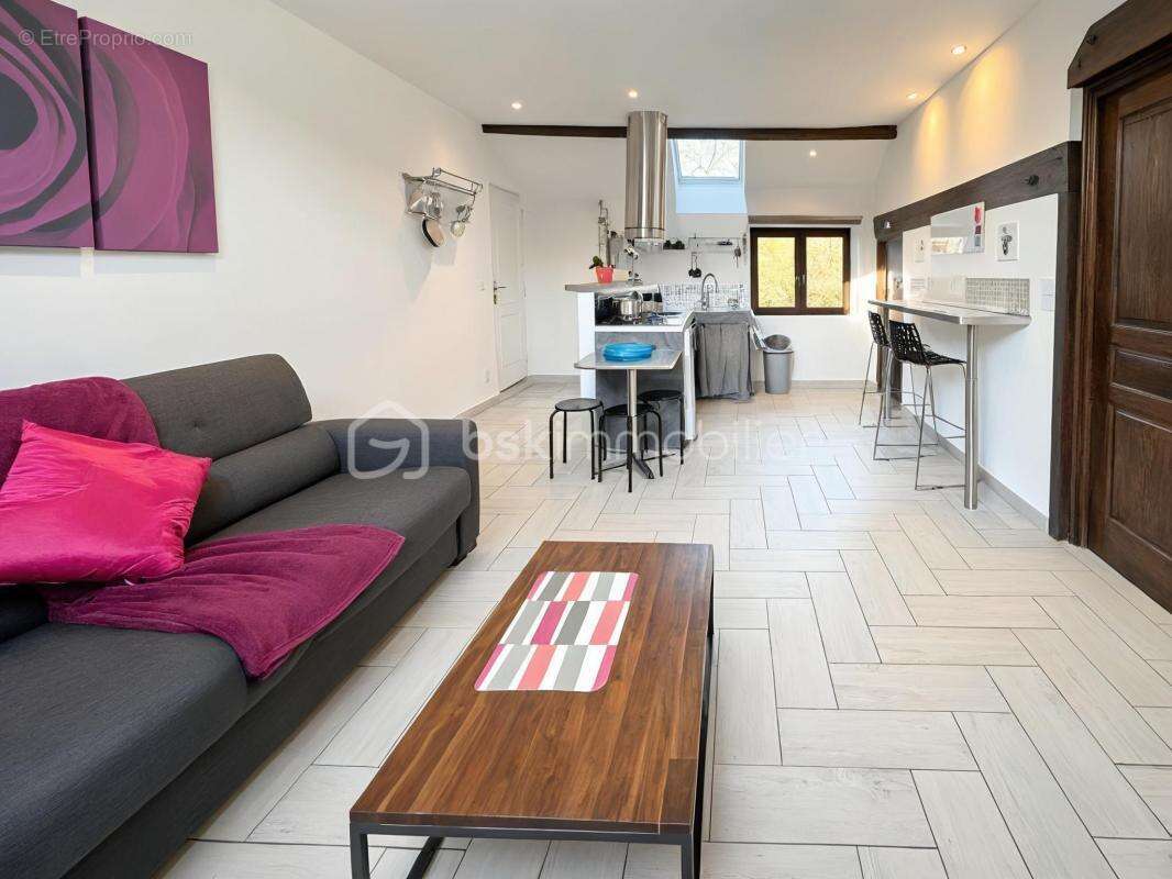 Maison à FONTENAY-LES-BRIIS