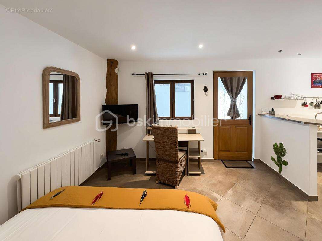 Maison à FONTENAY-LES-BRIIS