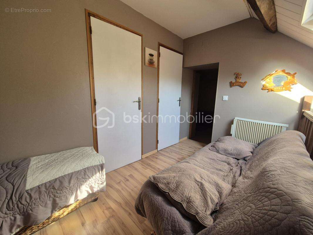 Maison à GRANDVILLIERS