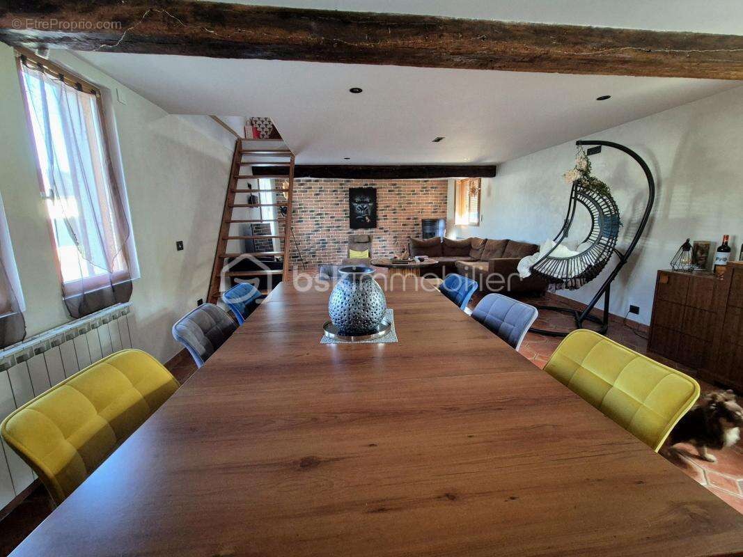 Maison à GRANDVILLIERS