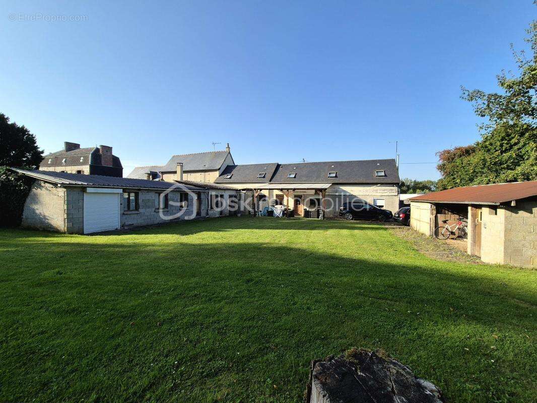 Maison à GRANDVILLIERS