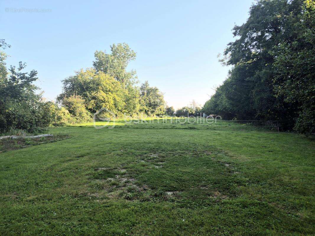 Maison à GRANDVILLIERS
