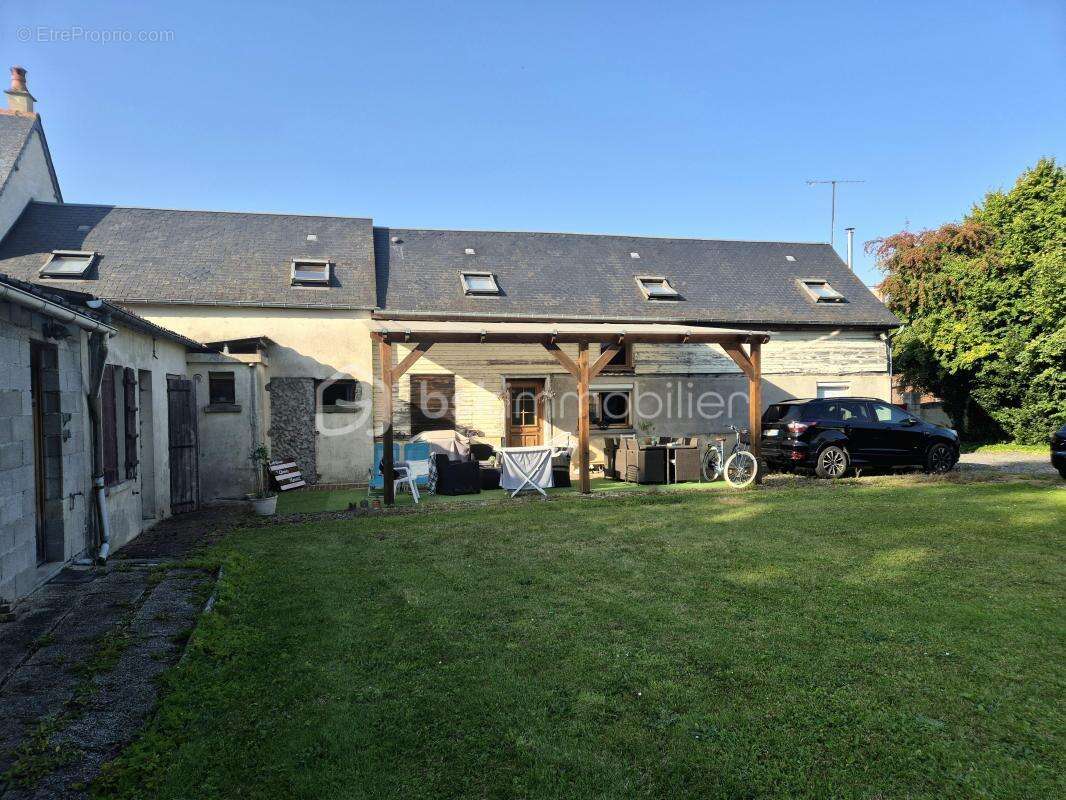 Maison à GRANDVILLIERS