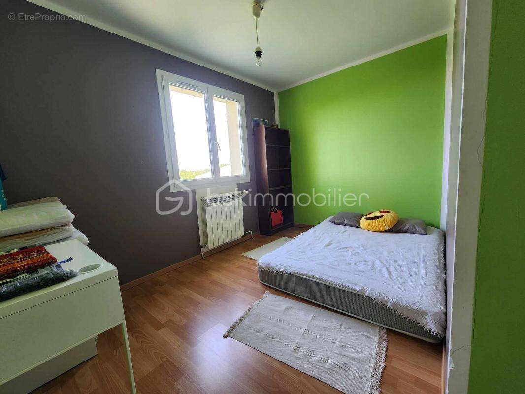 Maison à COURTOIS-SUR-YONNE