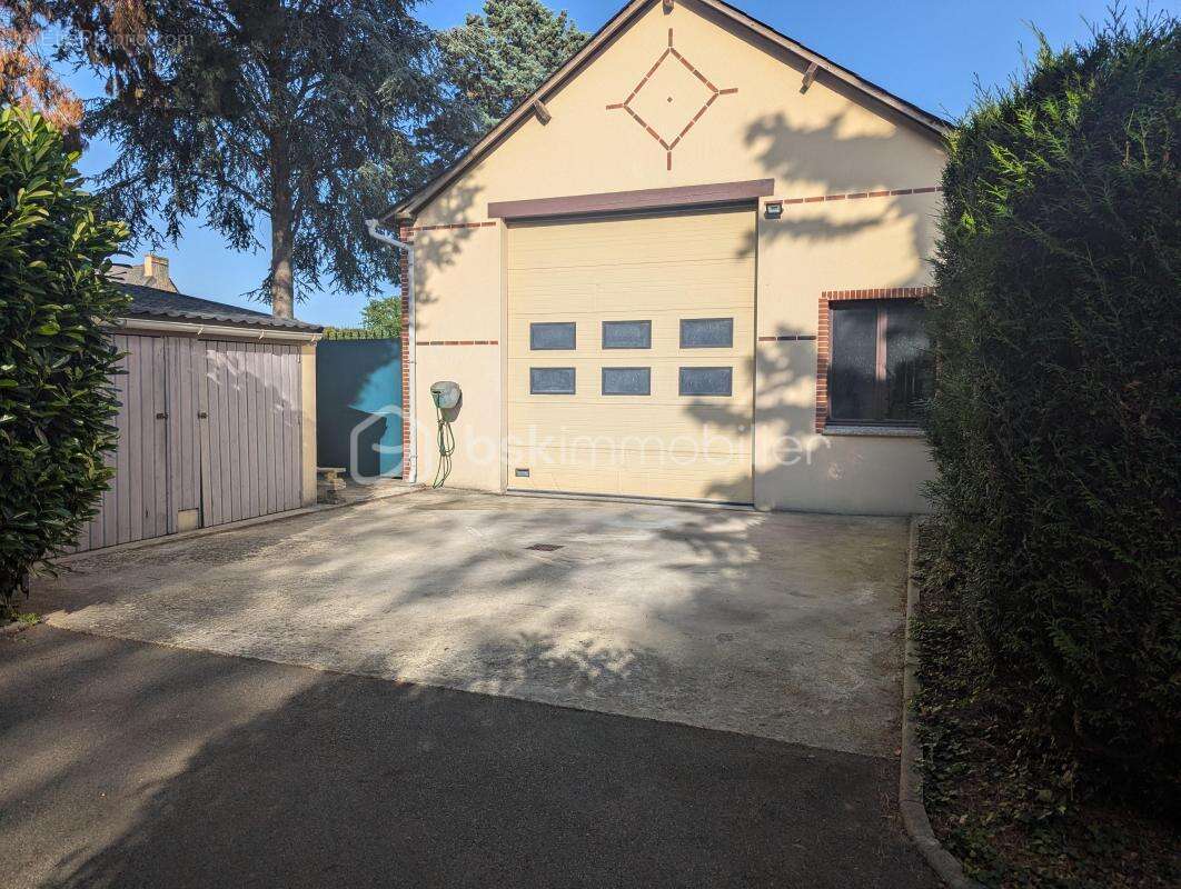 Maison à COSSE-LE-VIVIEN