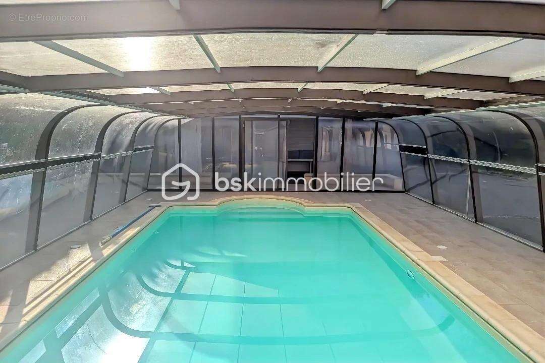 Maison à COSSE-LE-VIVIEN