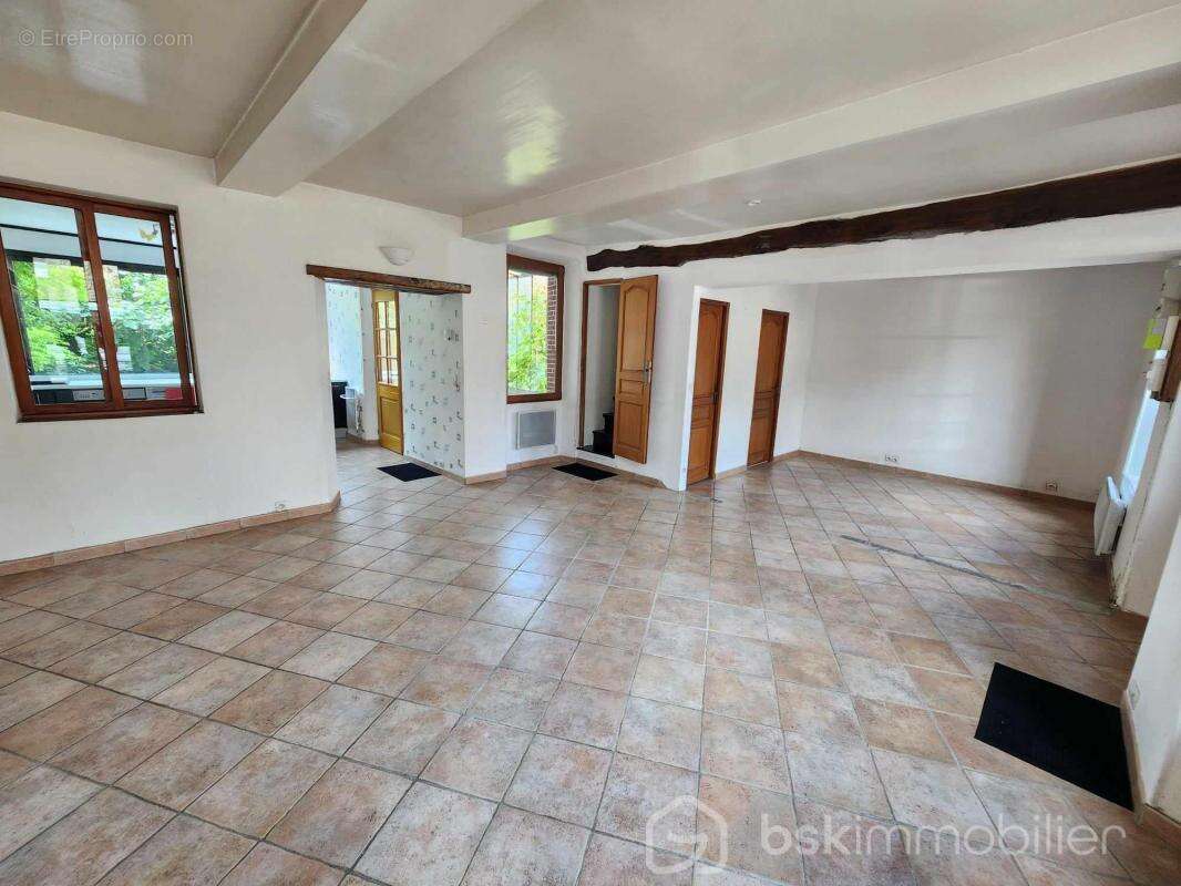 Maison à FONTAINE-LA-GAILLARDE