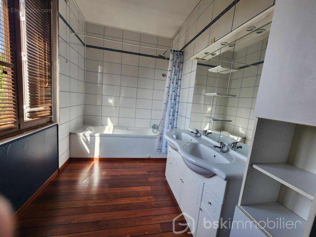 Maison à FONTAINE-LA-GAILLARDE