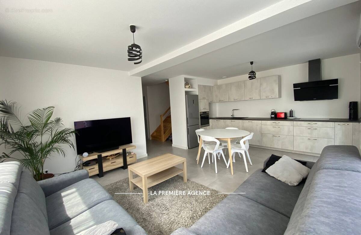 Maison à PONTCHARRA-SUR-TURDINE