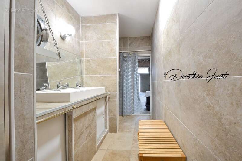 Maison à SAINT-CHINIAN