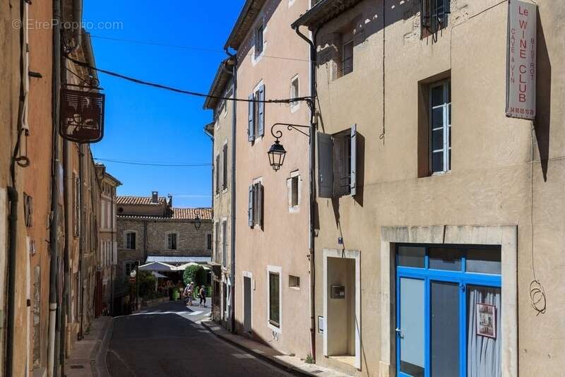 Maison à BONNIEUX