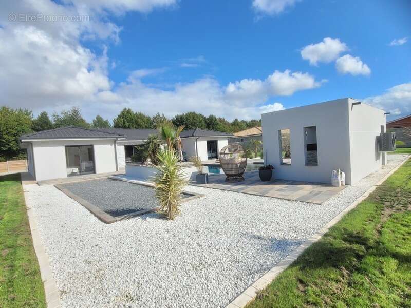 Maison à CISSAC-MEDOC