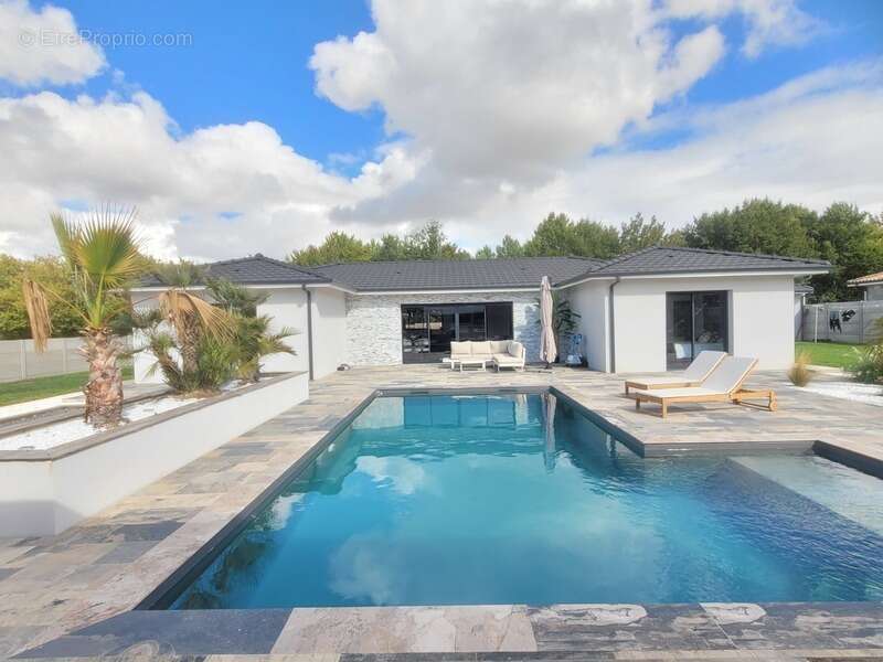 Maison à CISSAC-MEDOC