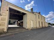 Maison à LE PUY-NOTRE-DAME