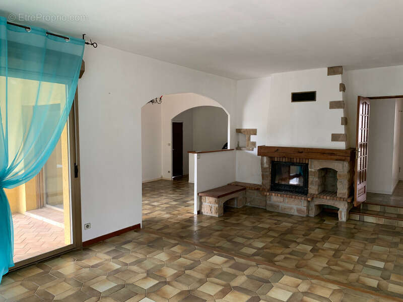 Maison à SAINT-JEAN