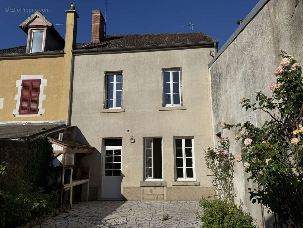 Maison à CORBIGNY