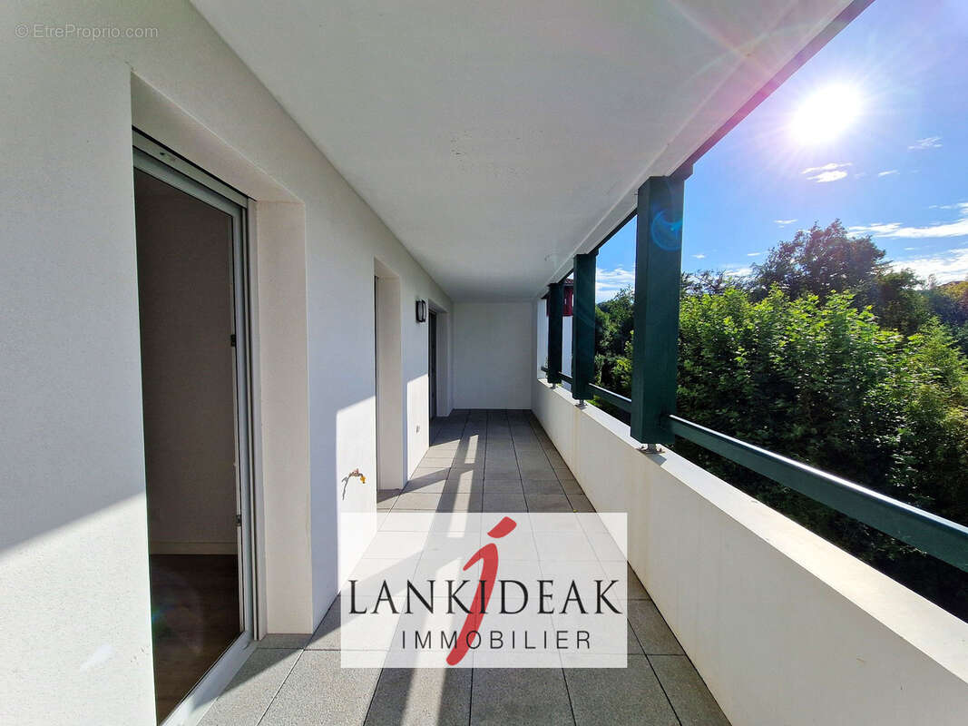 Appartement à USTARITZ