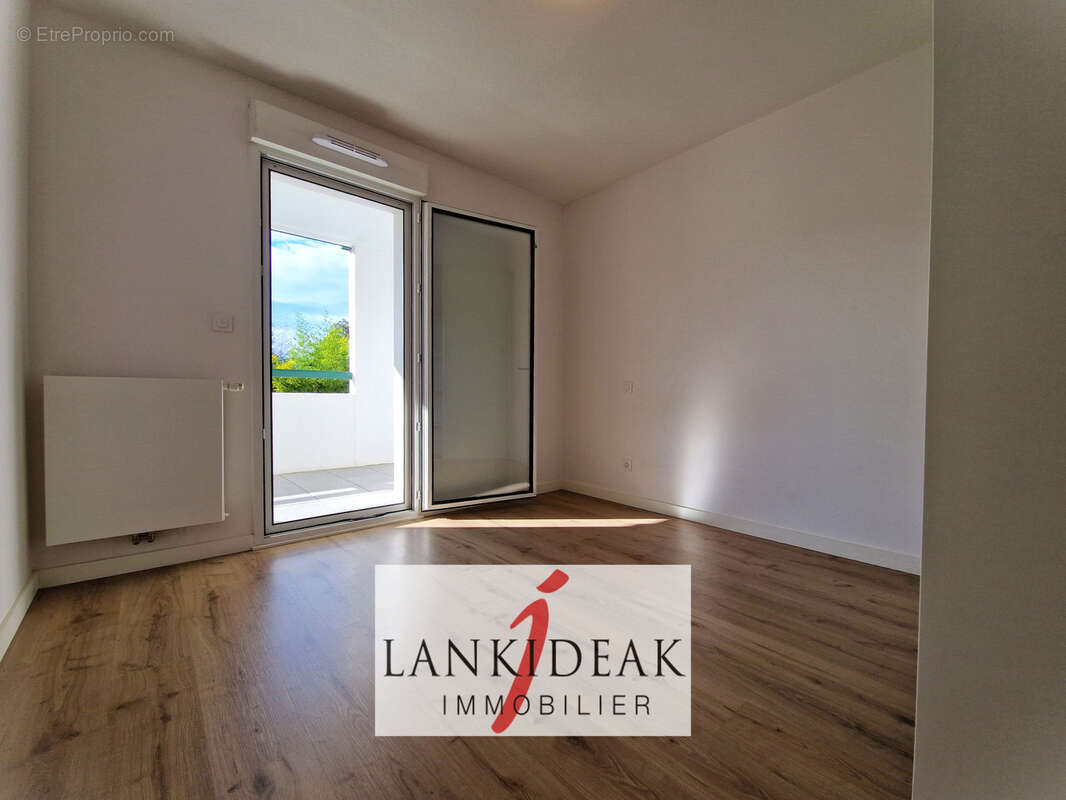 Appartement à USTARITZ